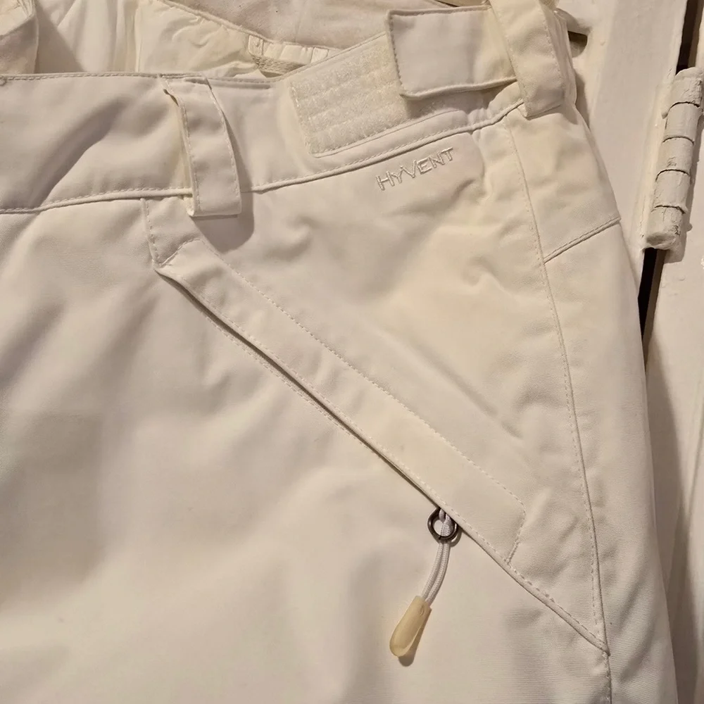 The North Face Women's Cream Snow Pants - Picture 6 of 11